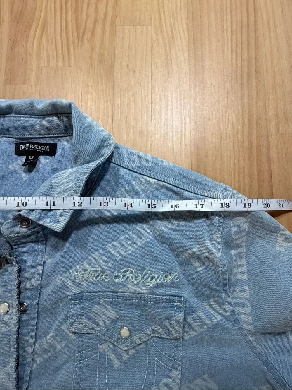 True Religion Light Blue All-Over Logo Denim Shirt Jacket B7